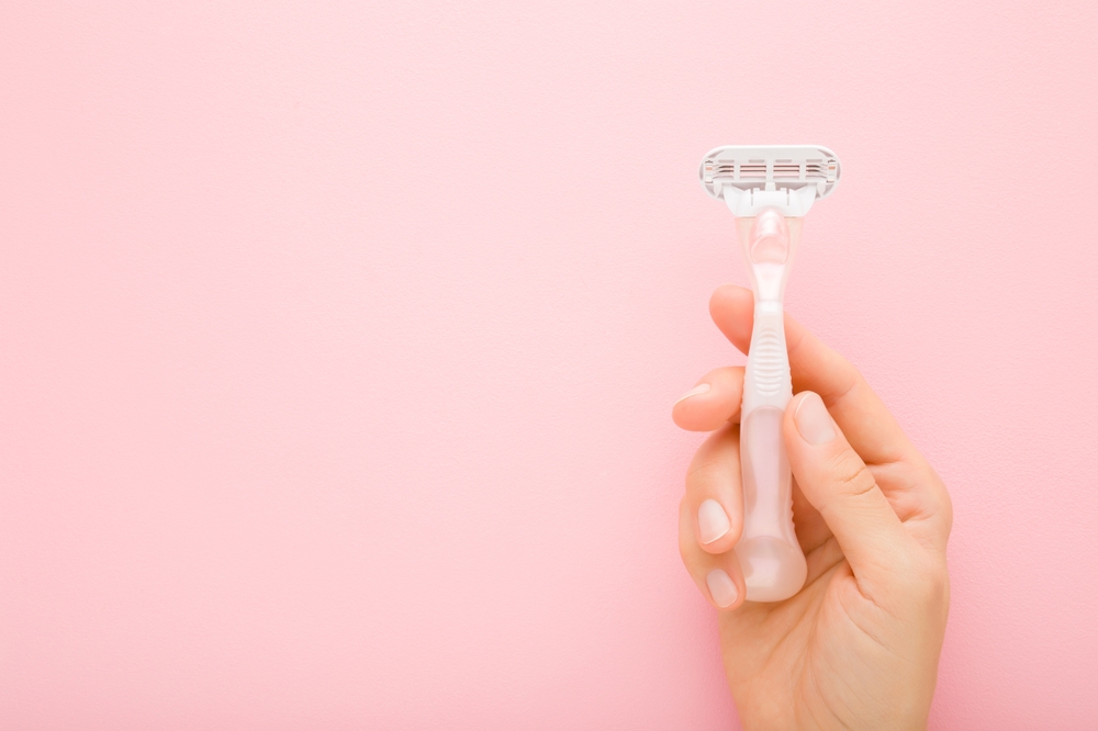女子必見！足の毛の正しい剃り方と注意点を紹介 | ヒゲサポ